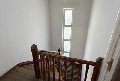 Vilă istorică de vânzare  Castel Aura Buzescu Bușteni  str. Victoriei nr. 11 - 47