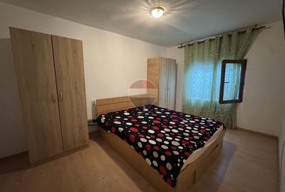 Apartament cu 2 camere decomandat, mobilat în Periferie