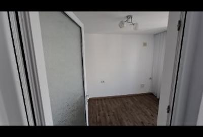 Apartament 2 camere semidecomandat strada sublocotenent Gheorghe Bărboi - 1
