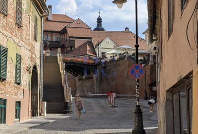 Spațiu comercial de închiriat, ultracentral, Strada Ocnei, Sibiu - 2
