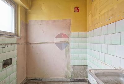 Garsoniera Centrul Civic, bloc apartamente + garaj propriu 15mp - 18
