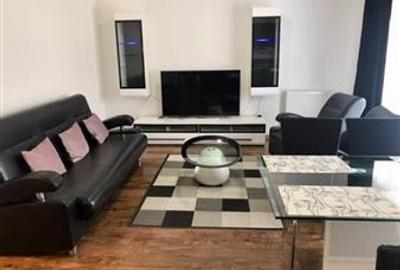 Apartament cu 2 camere semidecomandat, mobilat în Florești