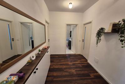 Penthouse 104,97 mp + 192,81 mp terase - piata Sudului - 12