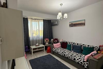Apartament cu 2 camere semidecomandat în Aeroport