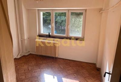 Apartament cu 2 camere decomandat în Obor