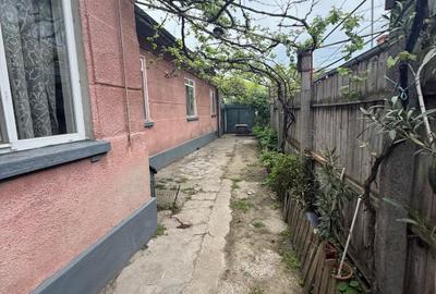 Casă individuală cu 3 camere în Brestei