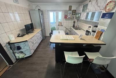 Petre Ispirescu- Liceul Dimitrie Bolintineanu,Apartament 3 Camere, Confort 1 - 4