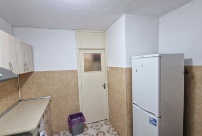 Apartament cu 2 camere semidecomandat, mobilat în Tătărași