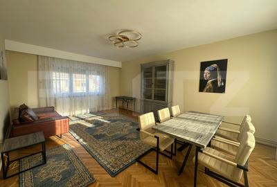 Apartament cu 4 camere decomandat, mobilat în Titulescu