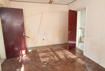 2 camere -Zona brotăcei -city parc mall Parter bloc cărămidă - 5