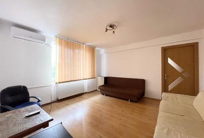 Apartament cu 2 camere semidecomandat, mobilat în Complex Studențesc