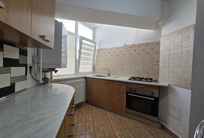 Inchiriere apartament 2 camere ultracentral Bacau - 11