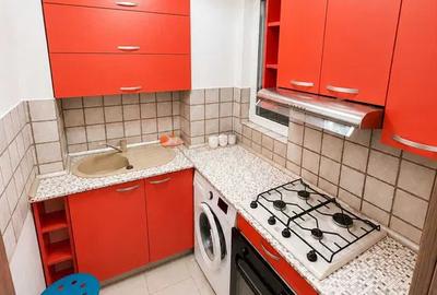 Apartament 2 Camere / Titan / 4 minute Metrou 1 Decembrie 1918 - 4