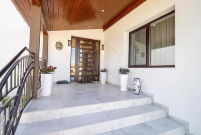 Vilă de LUX cu piscină, 278 mp utili și teren de 1.780 mp I Sag - 14