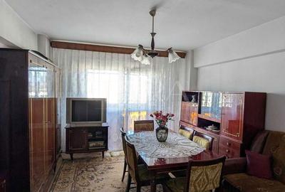 Apartament cu 4 camere decomandat, mobilat în Mănăștur