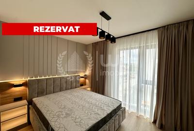 Apartament cu 3 camere semidecomandat, mobilat în Între Lacuri