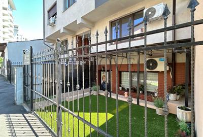Apartament cu 3 camere decomandat în Domenii
