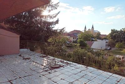 Casa ultracentrala - 5