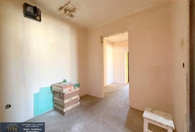 EXCLUSIVITATE | 3 Camere Micro 17 (Oltului/Școala 5), Bloc 1984 - 4