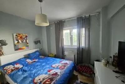 Apartament cu 4 camere decomandat în Colentina