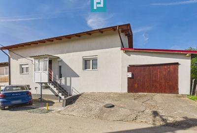 Casă retrasă cu 4 camere, teren 920 mp în  Pișchia - 23