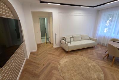 Apartament cu 2 camere semidecomandat, mobilat în Horea