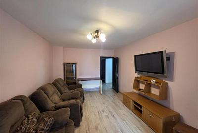 Apartament cu 2 camere decomandat în Aeroport