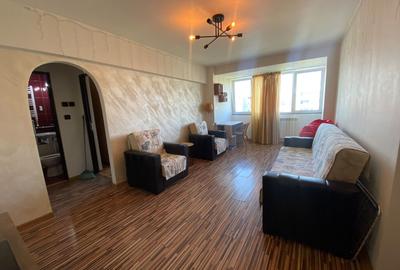 Apartament cu 2 camere semidecomandat, mobilat în Muncii