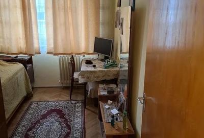 2 camere, decomandat + 2 garaje - 2