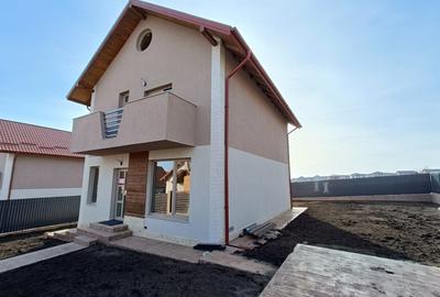 Casă individuală cu 4 camere în Popas Păcurari