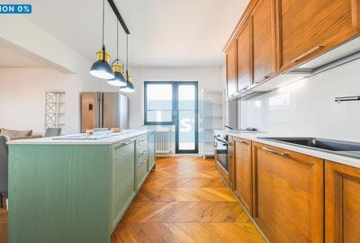 Apartament cu 4 camere decomandat în Central
