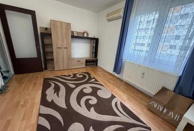 Apartament cu 2 camere decomandat în Baba Novac