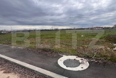 Teren Construcții extravilan de 2160 mp, în Cernele