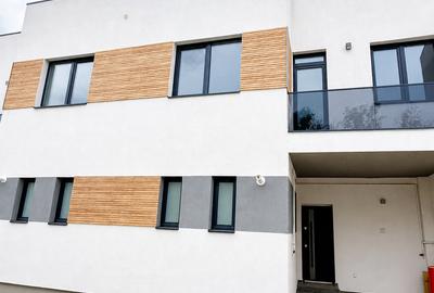 Casă cu 8 camere în Prelungirea Ghencea