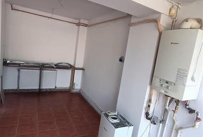 Spatiu comercial, 60 mp, 3 camere, vitrina stradala, zona Centrala - 2