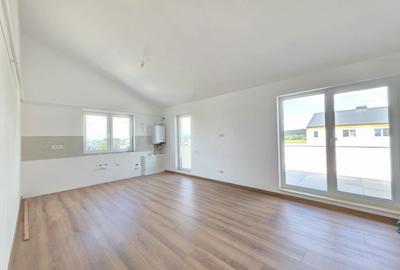 Apartament cu 3 camere decomandat în Sânpetru