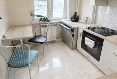 Apartament 3 camere bdul Unirii, bloc monolit 1996, Pta Alba Iulia, vedere mixta - 5