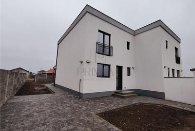 Duplex cu 4 camere în Moșnița Nouă