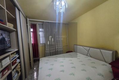 Apartament 3 camere -etaj 2 -Piata Rahova- bloc 4 etaje - anvelopat - 12