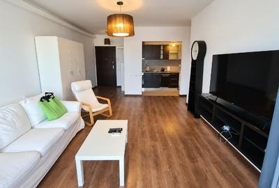 Apartament cu 2 camere semidecomandat, mobilat în Decebal