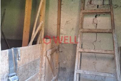CASĂ FAMILIALĂ DE VÂNZARE, SITUATĂ ÎN GHINDARI - 9