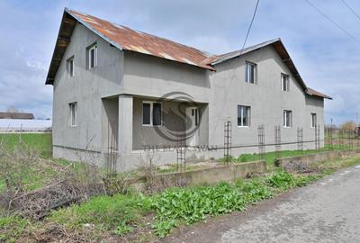 Casa cu 4 camere de vanzare | La Gri | Targsoru Vechi | Comision 0% - 1