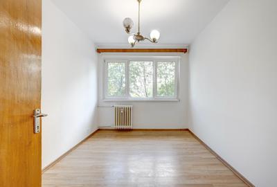 Apartament 3 camere - Titan Metrou (100 m), luminos, bloc reabilitat / 0% - 5
