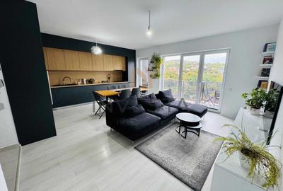 Apartament cu 4 camere decomandat, mobilat în Iris