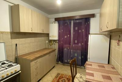 Garsonieră, zona Podu Ros - Piata Nicolina - 1