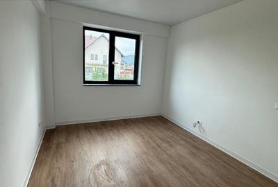 Ap.2 cam, parter, 55 mp utili, BLOC 6 FERMELOR,Preț 72.727 €+TVA 21% - 6