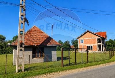 Com 0% Casa veche cu teren intravilan 742 mp, Gheorghieni, Cluj - 1