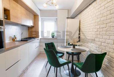 Apartament cu 3 camere decomandat în Zorilor