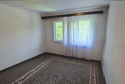 Apartament cu 2 camere decomandat în Colentina