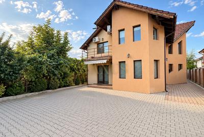 Casă individuală cu 6 camere în Florești